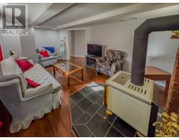 2 Millers Avenue thumbnail 18