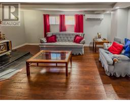 2 Millers Avenue thumbnail 19