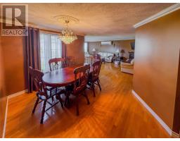 2 Millers Avenue thumbnail 6