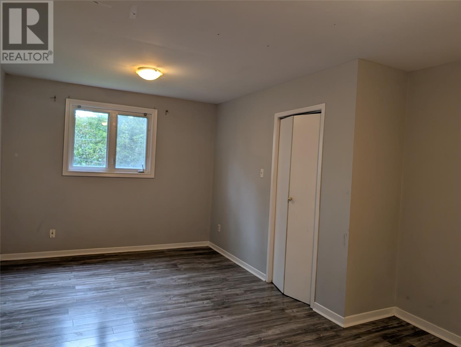 Photo 18 of 20