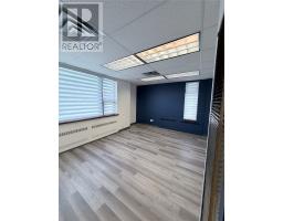 Unit 202 - 1 Crosbie Place thumbnail 16