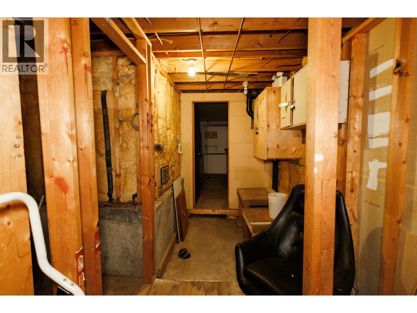 2504 KERR STREET - Image 17