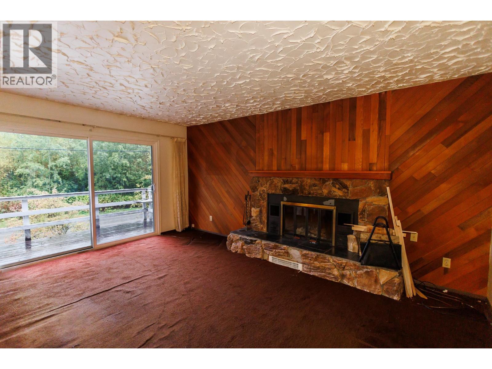 2504 KERR STREET - 2