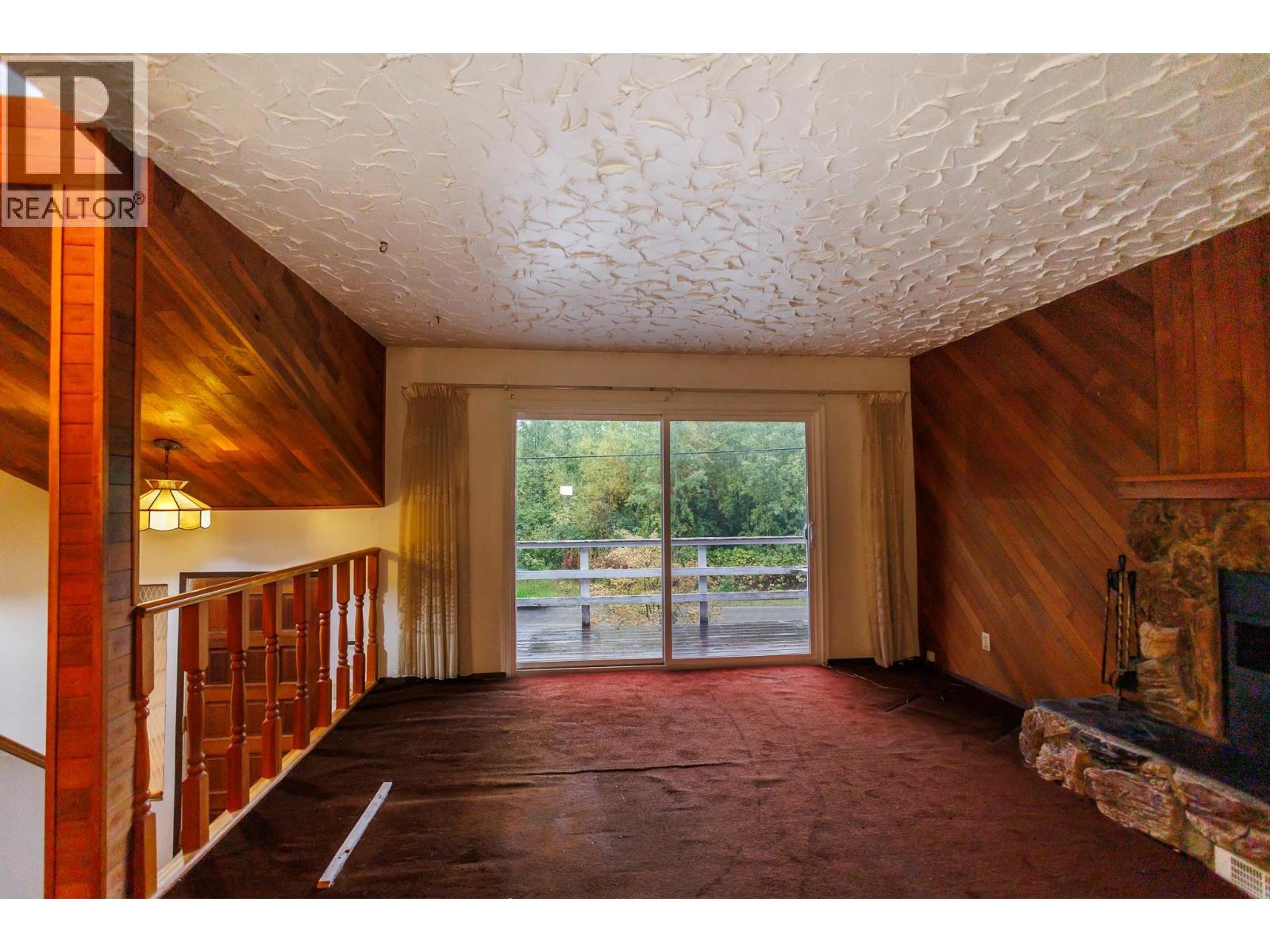 2504 KERR STREET - 4