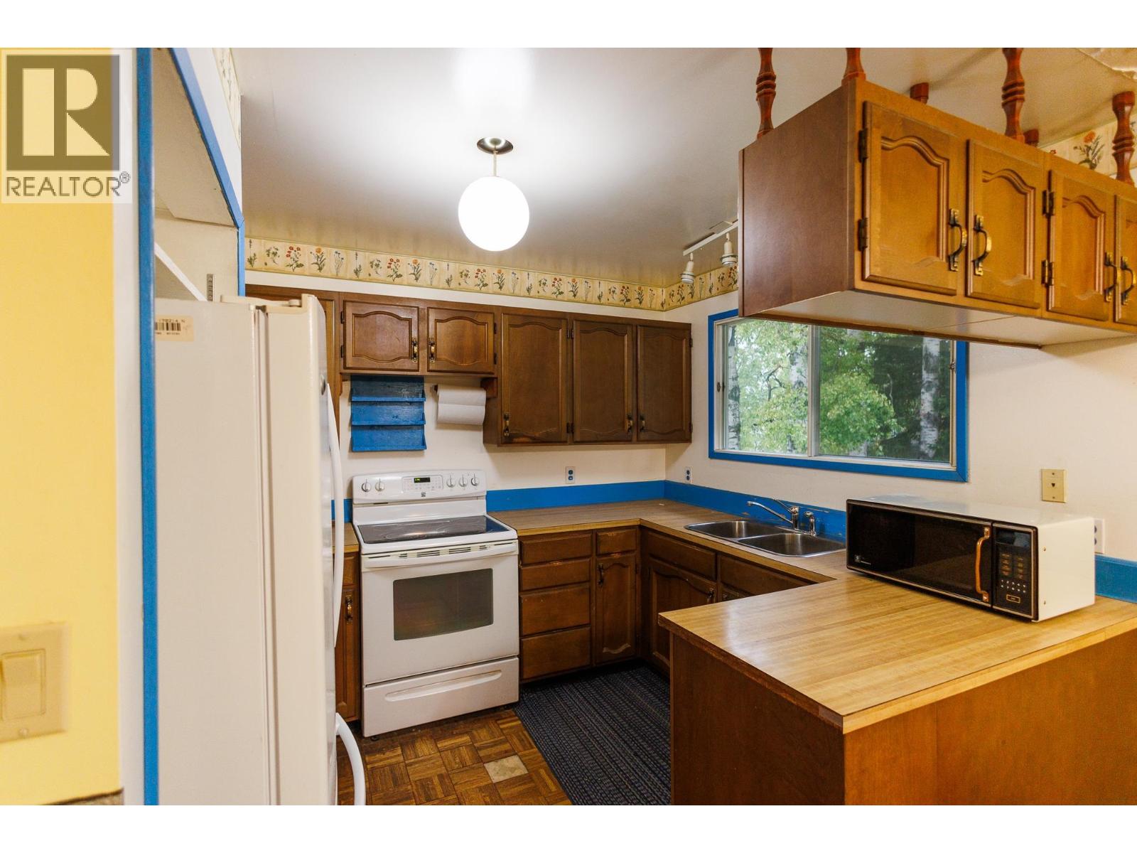 2504 KERR STREET - 5
