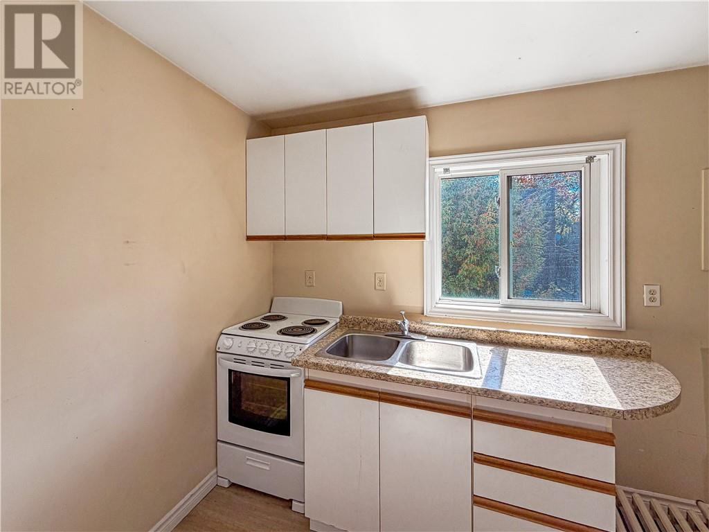 287 Charette Street - Image 22