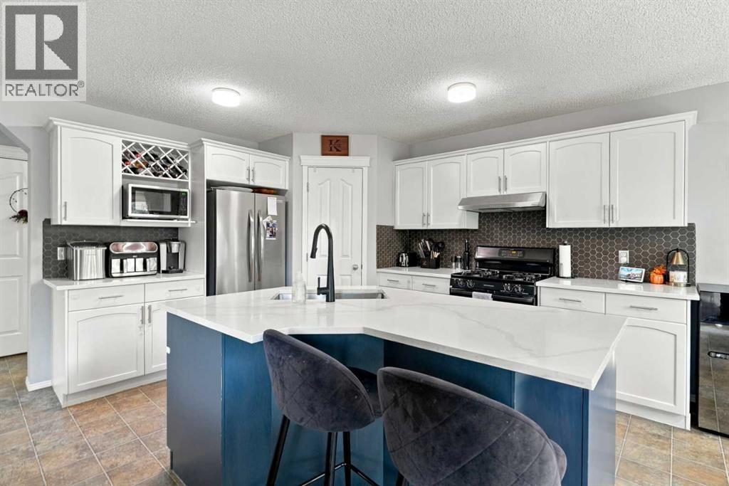 27 Chapman Close SE, Calgary, Alberta, T2X3S8 — thumbnail 2
