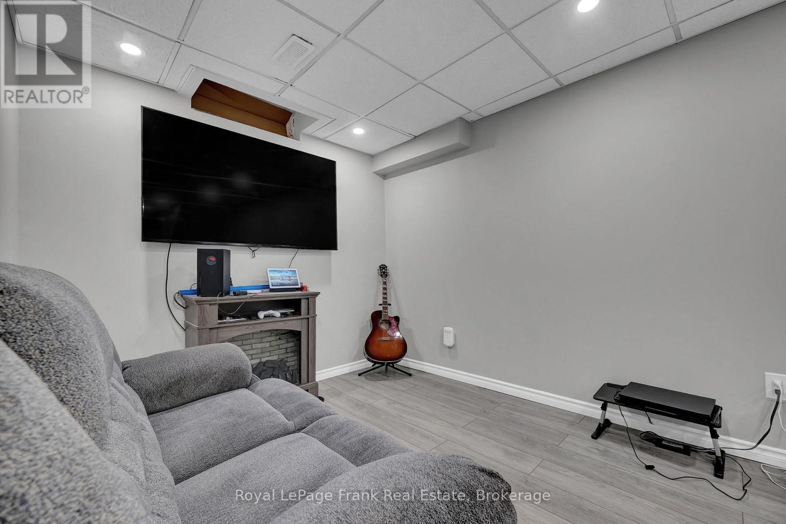 634 Down Crescent, Oshawa, ON photo 42
