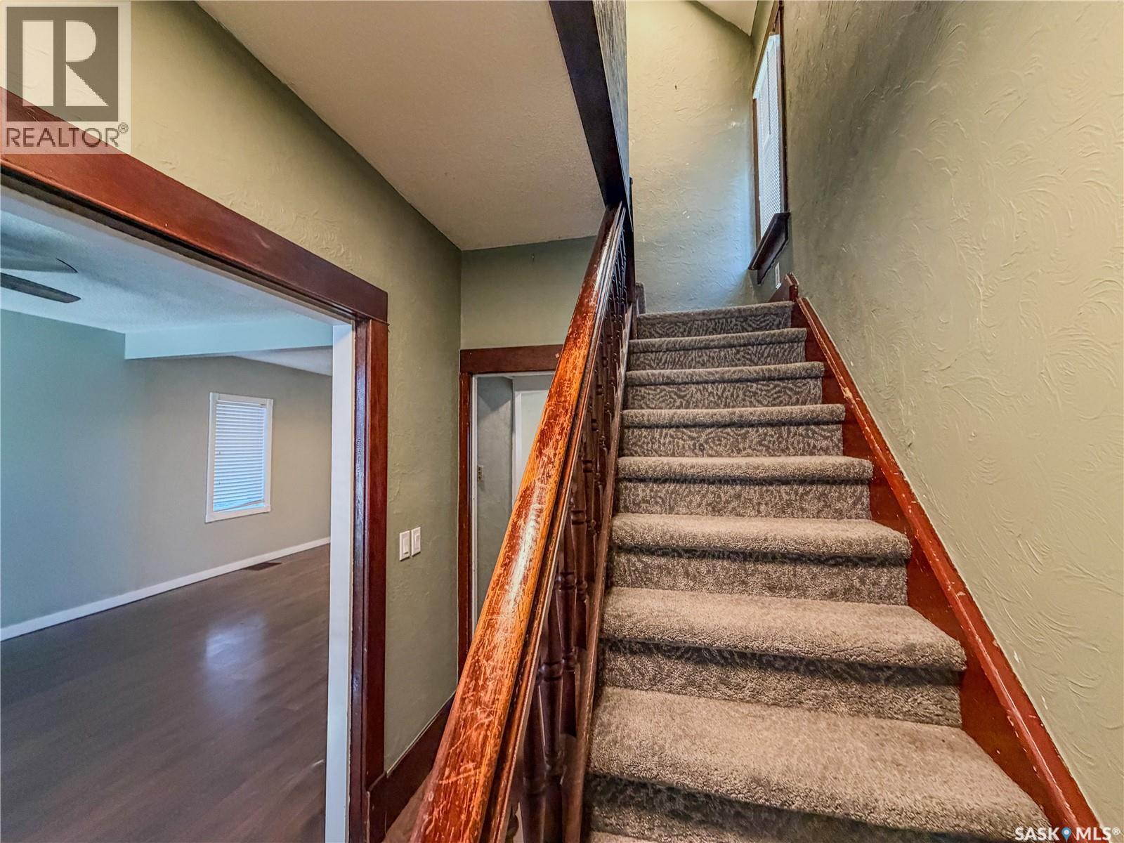 118 5th AVENUE W - 24