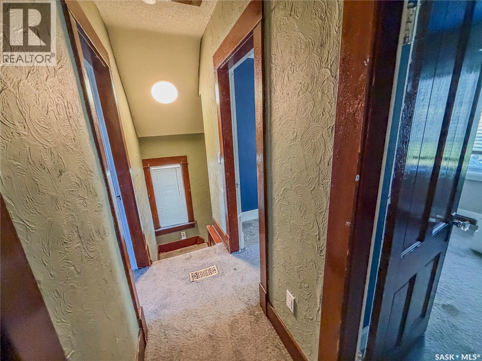 118 5th AVENUE W - Image 25