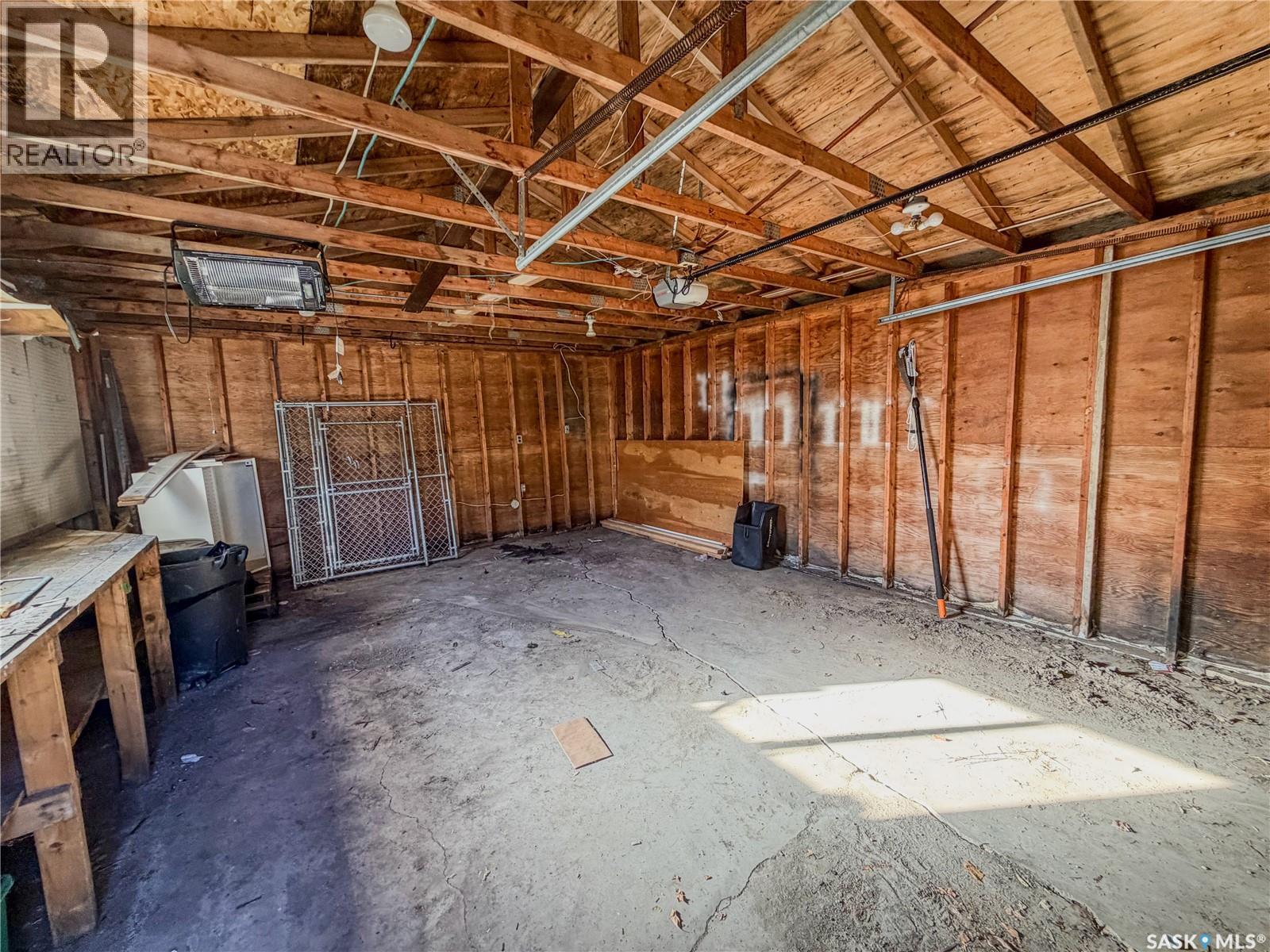 118 5th AVENUE W - Image 4