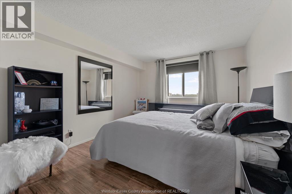 #907 9099 RIVERSIDE DRIVE East - Image 17