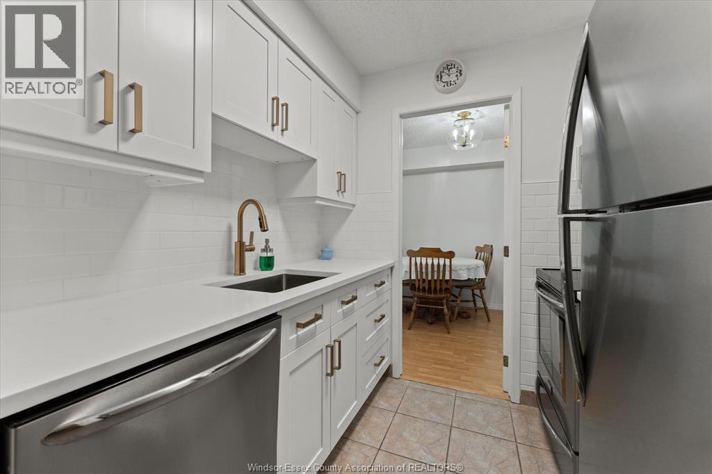 #907 9099 RIVERSIDE DRIVE East - 5