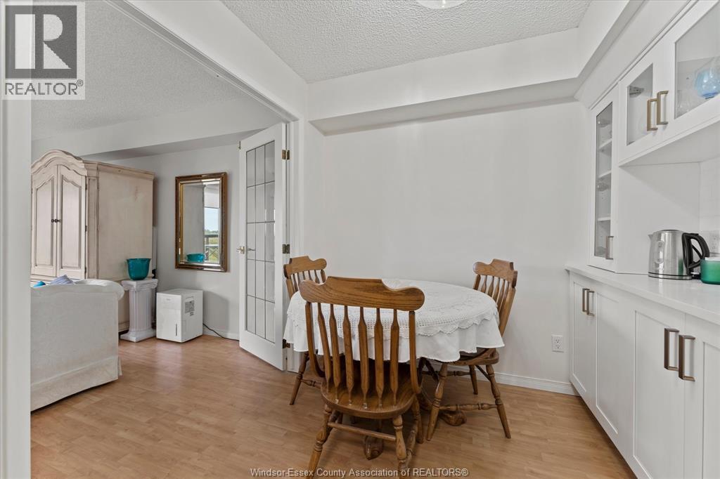 #907 9099 RIVERSIDE DRIVE East - 10