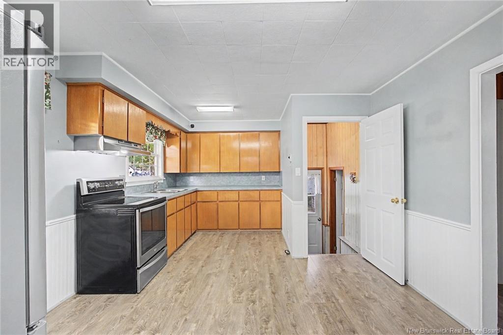 5724 Route 105 - Image 11