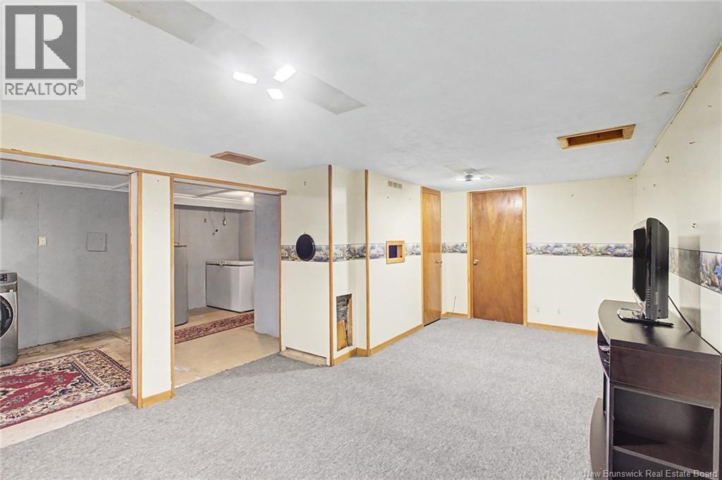 5724 Route 105 - Image 28