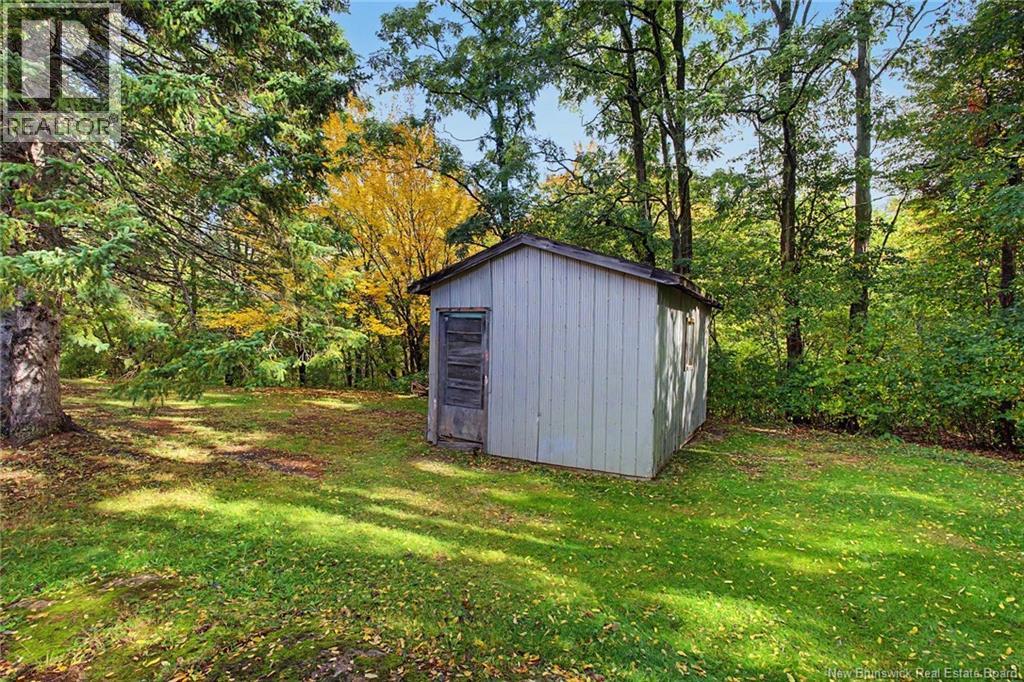 5724 Route 105 - Image 42