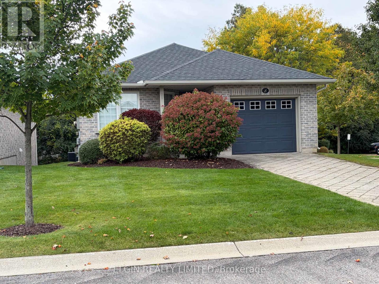 #8 16 HAVENRIDGE COURT - 2