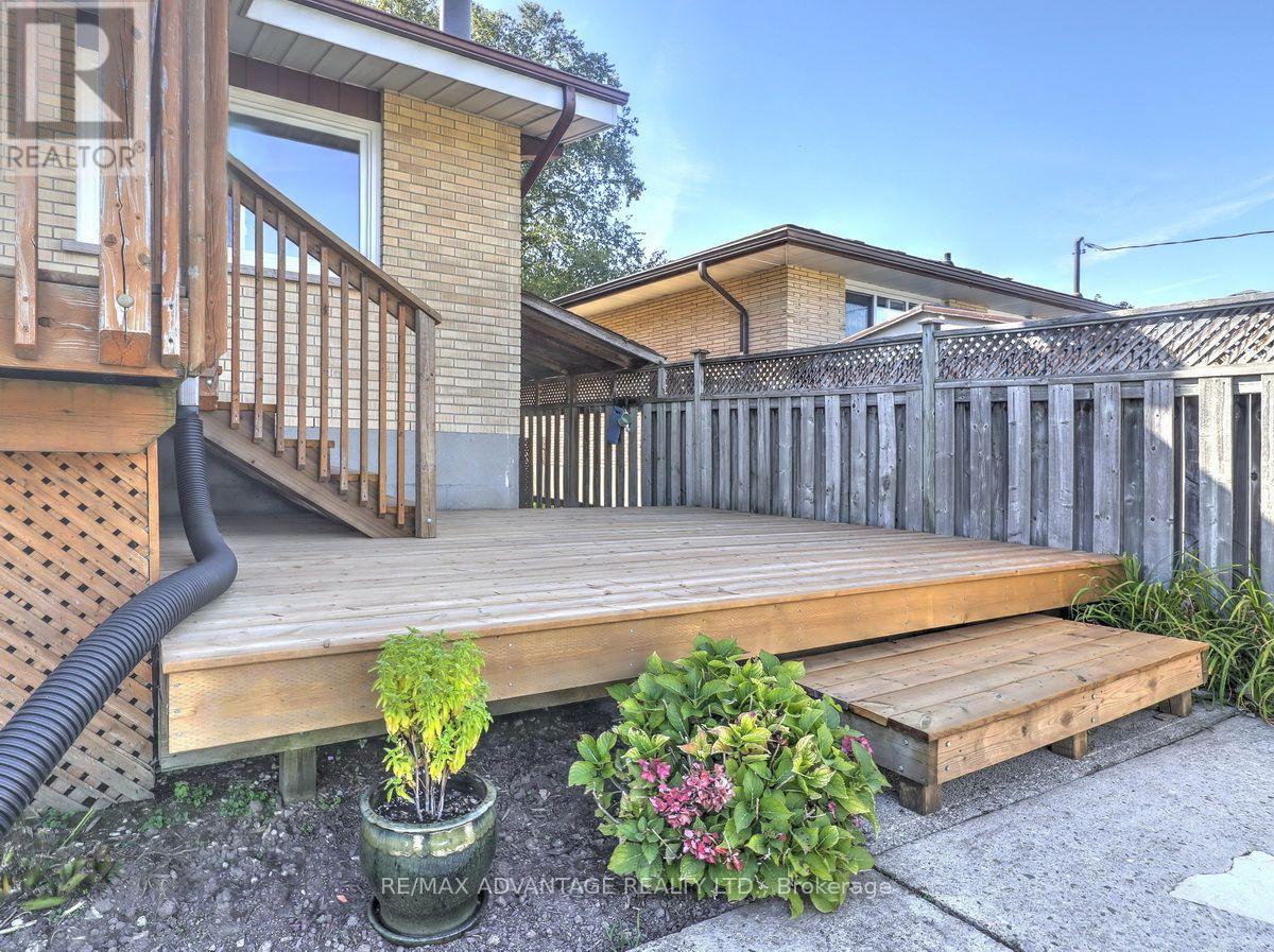 98 GOLDWICK CRESCENT - 48
