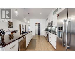 215 Cheeseman Drive thumbnail 12