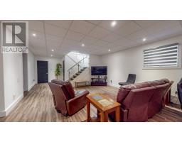 215 Cheeseman Drive thumbnail 34