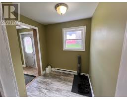 10-12 Hill Avenue thumbnail 3