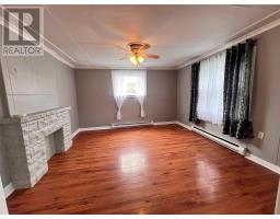10-12 Hill Avenue thumbnail 7