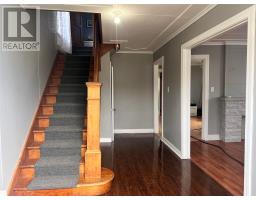 10-12 Hill Avenue thumbnail 9