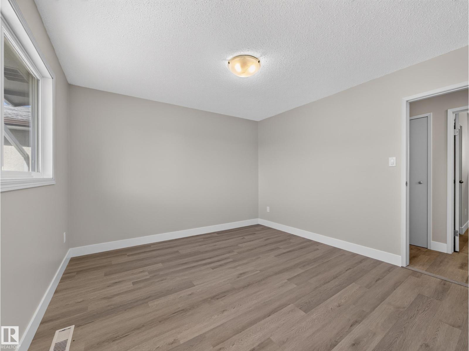 15124 88A ST NW - 27