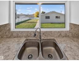 Bedroom 3 - 15124 88a St Nw, Edmonton, AB T5E5T7 Photo 6