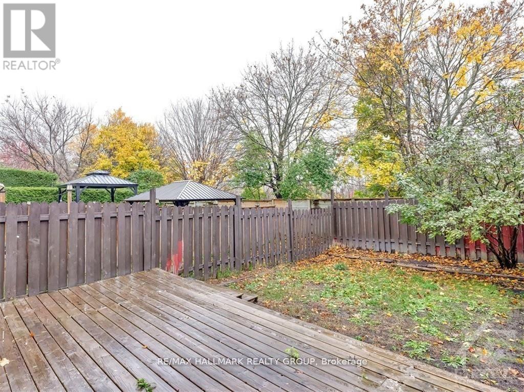 52 PIPER CRESCENT - 3