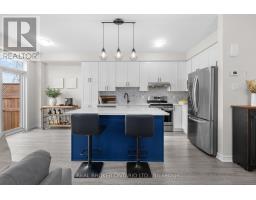 Bathroom - 300 Livery Street, Ottawa, ON K2V0S1 Photo 7