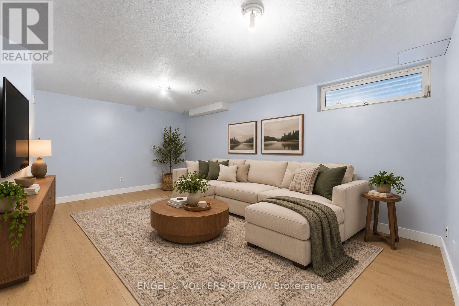 84 MONTEREY DRIVE - Image 18