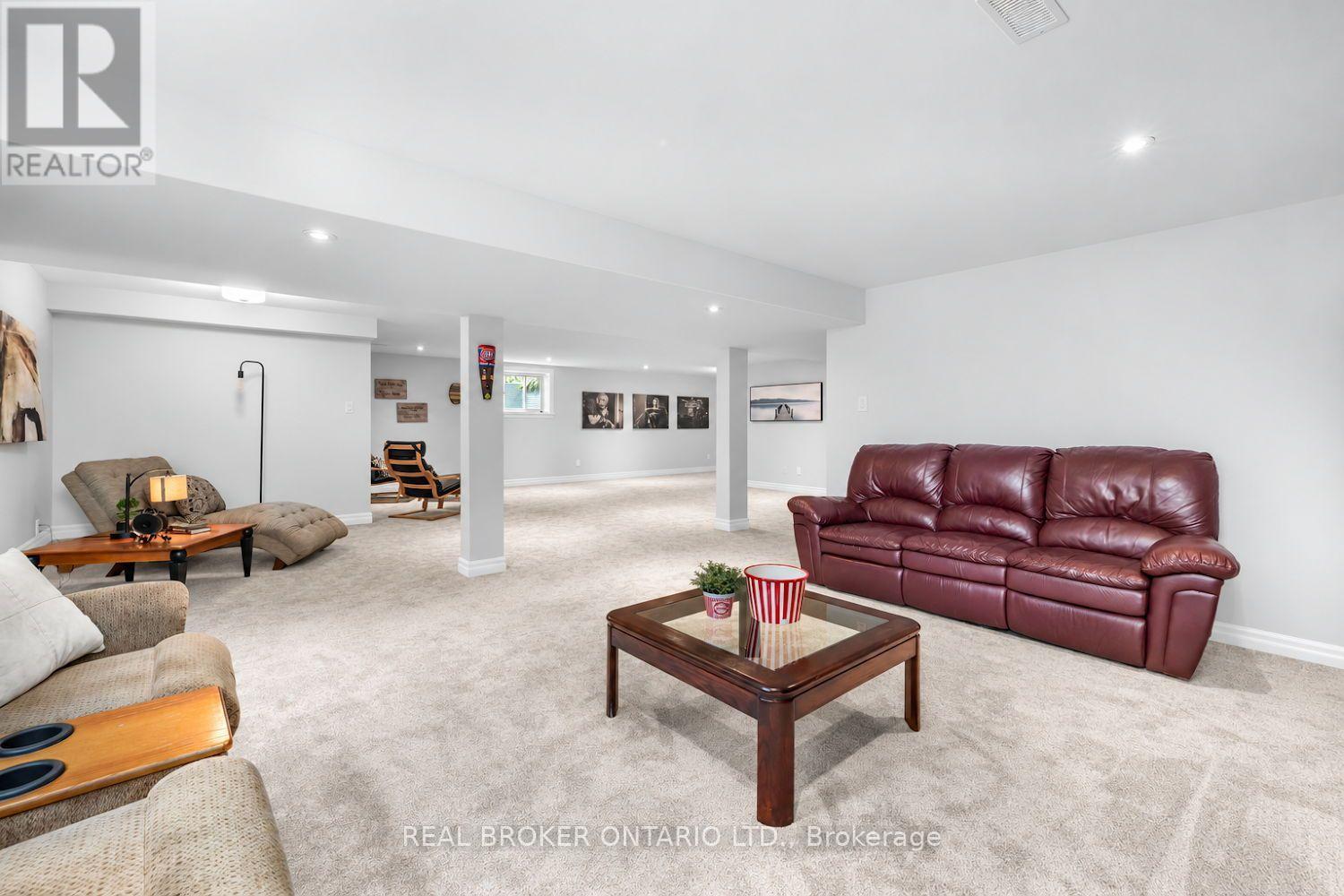 861 JACK DALGITY STREET - Image 29