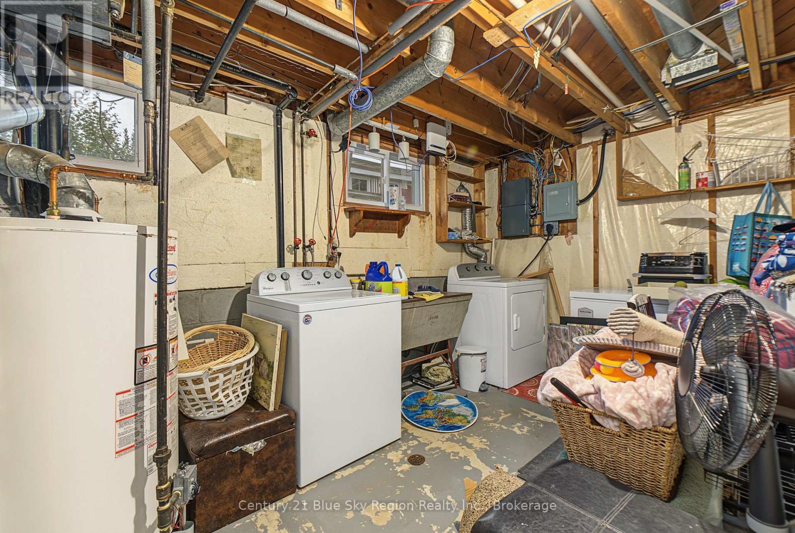 267 BARBER AVENUE - 34