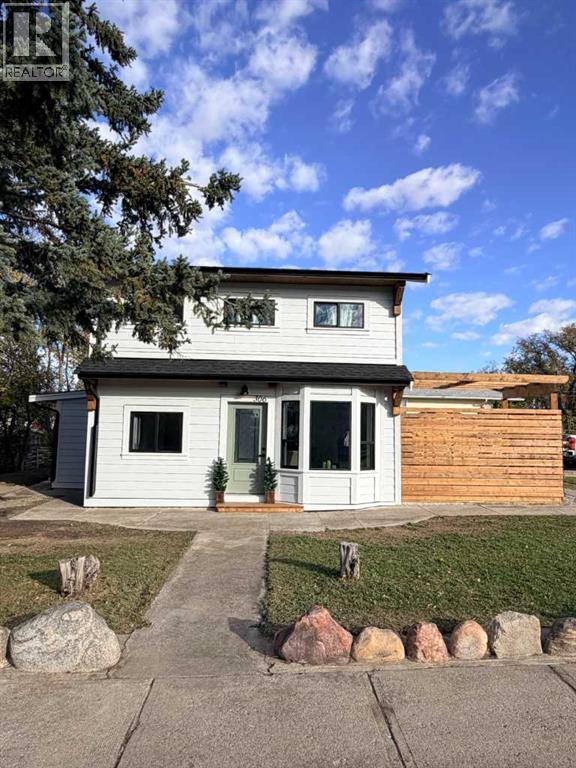 Property for sale at 306 47 Avenue W