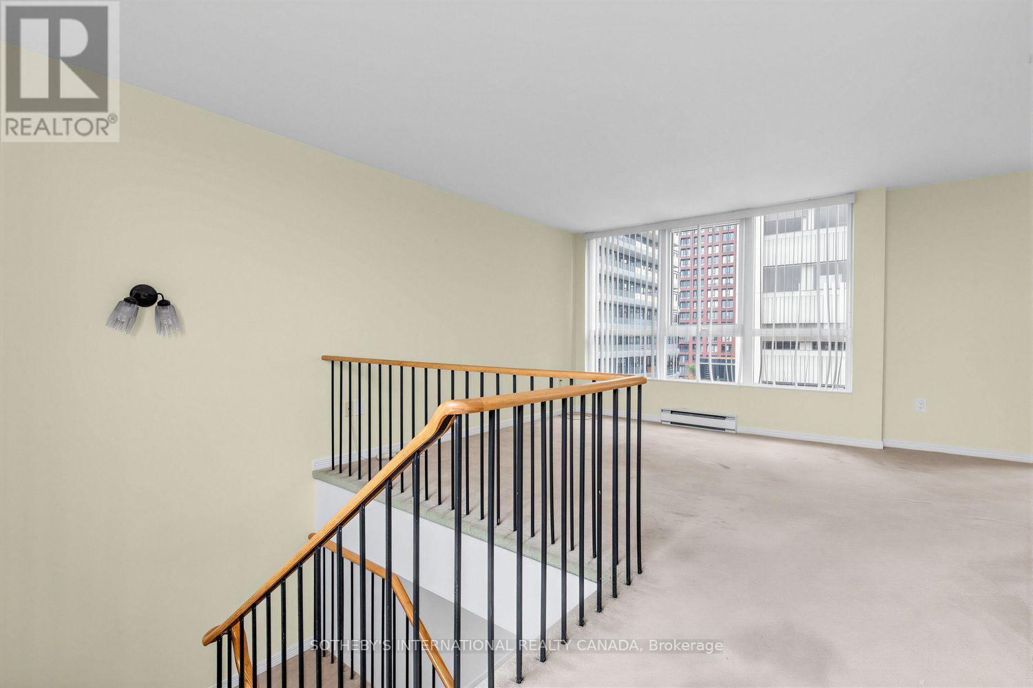 #PH6 360 BLOOR STREET E - 28
