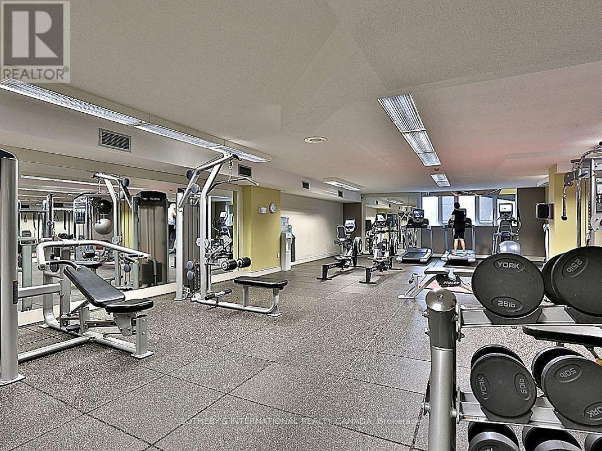 #PH6 360 BLOOR STREET E - 34