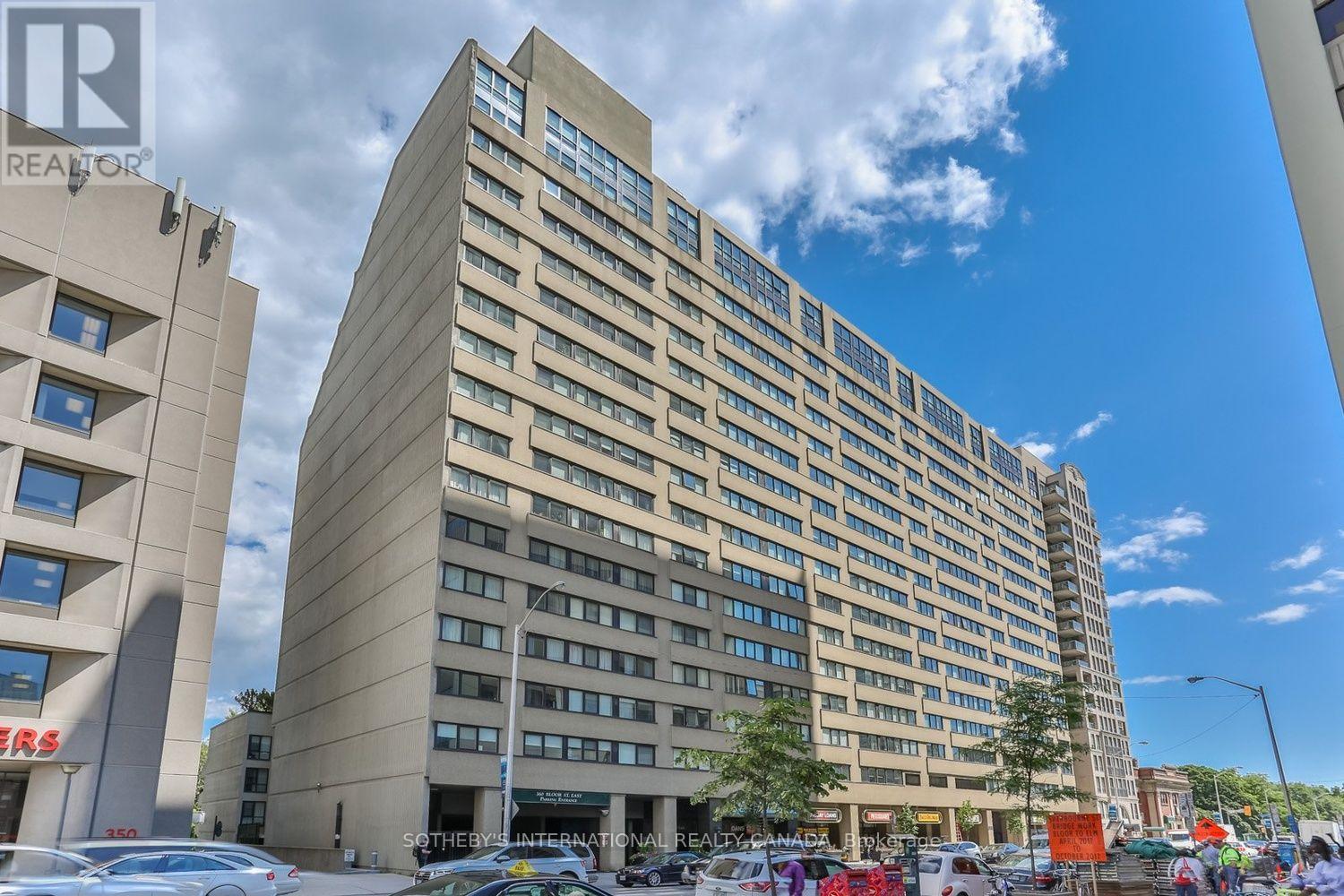 #PH6 360 BLOOR STREET E - 41