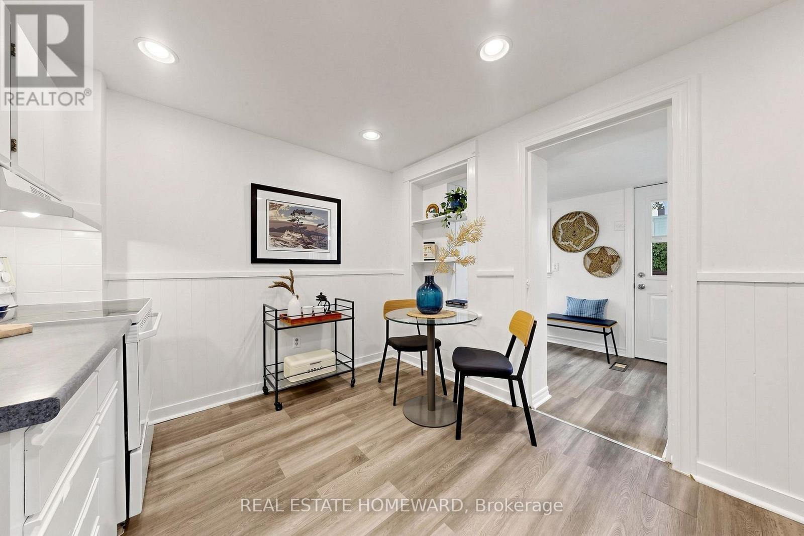 249 QUEENSDALE AVENUE - 15