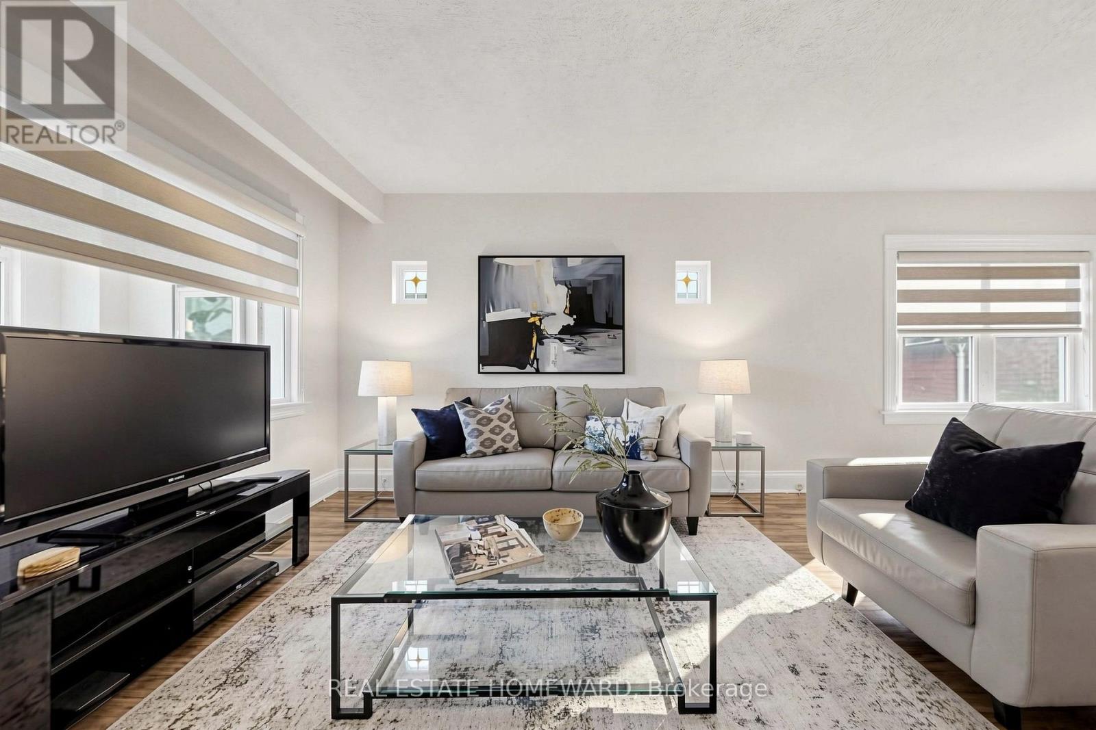 249 QUEENSDALE AVENUE - 5