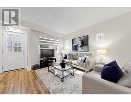 Primary Bedroom - 249 Queensdale Avenue, Toronto, ON M4C2B3 Photo 6