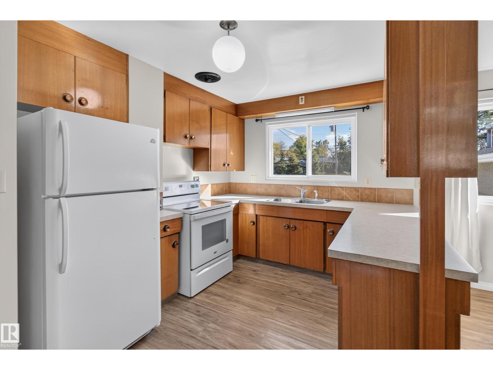 [private address] - Image 9