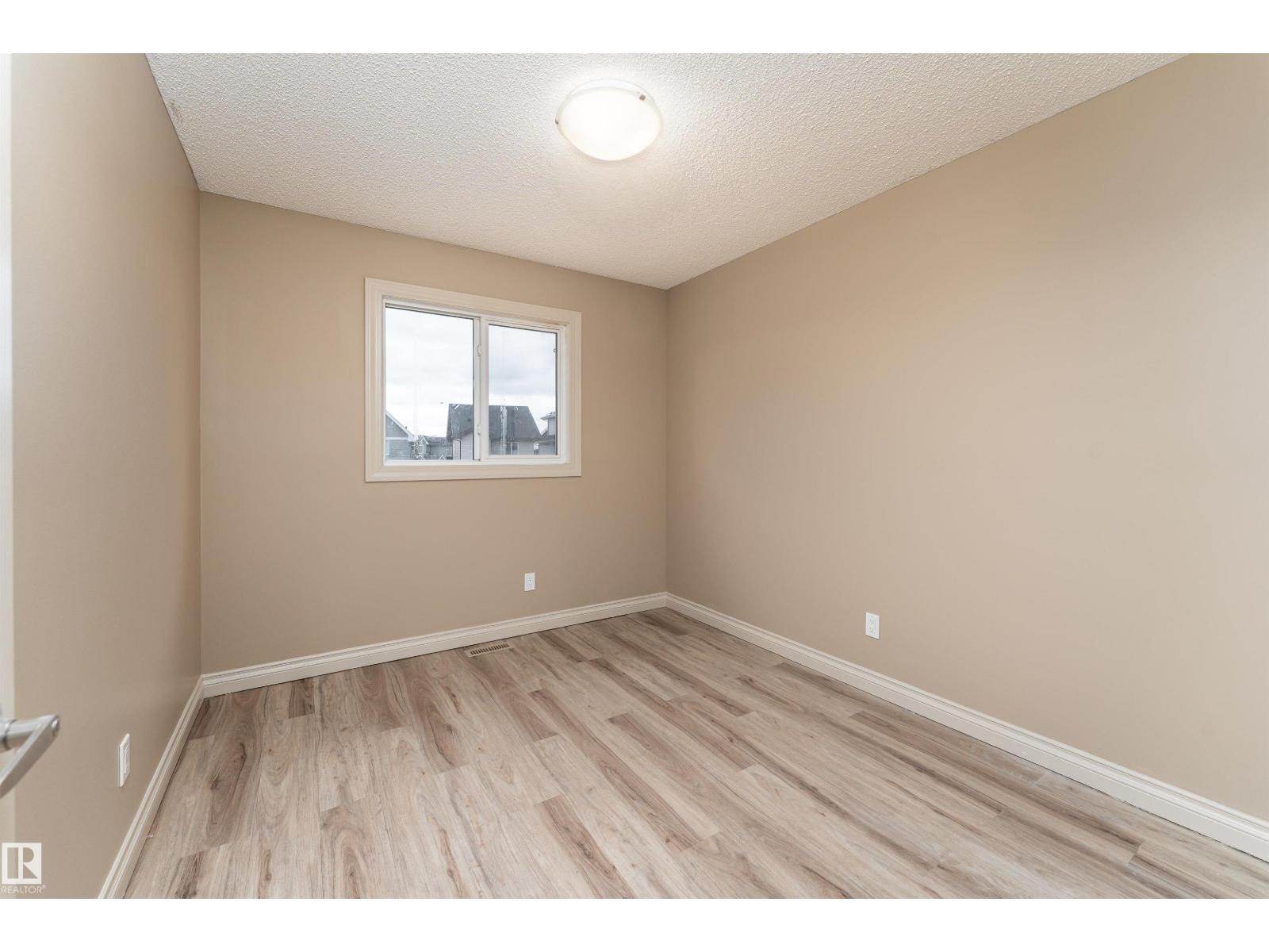 556 SECORD BV NW - 17