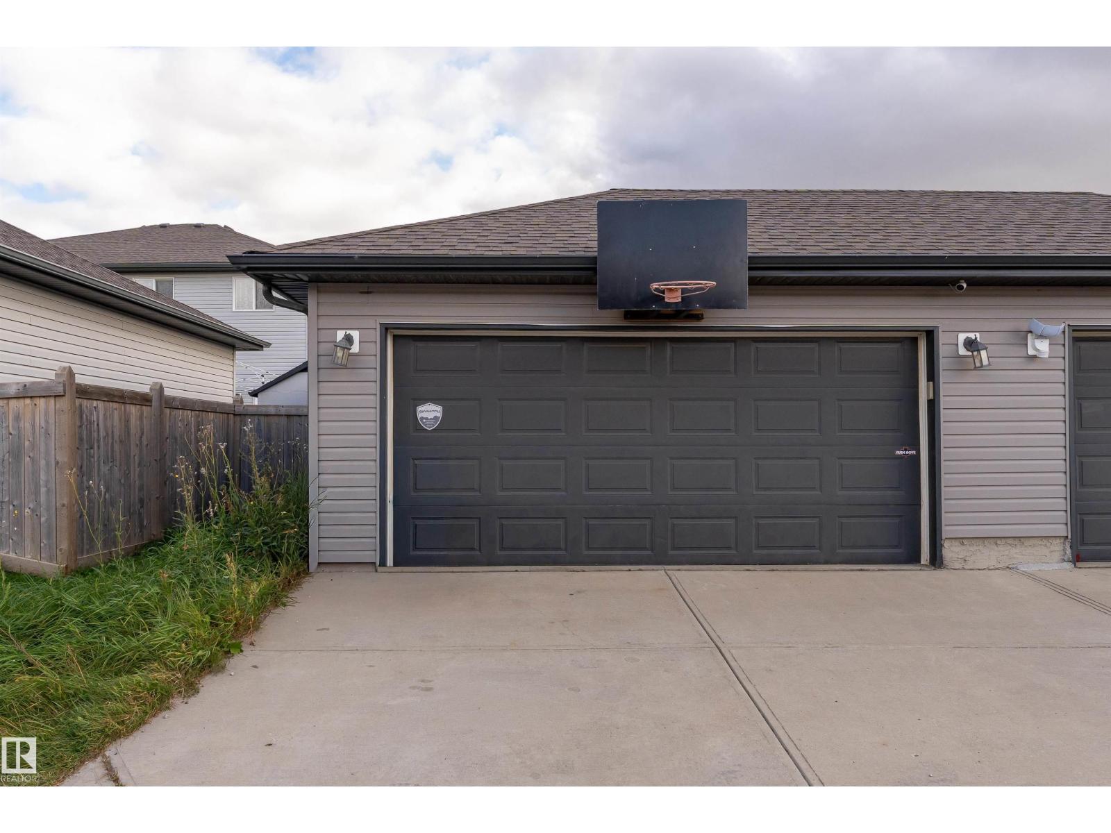 556 SECORD BV NW - 32