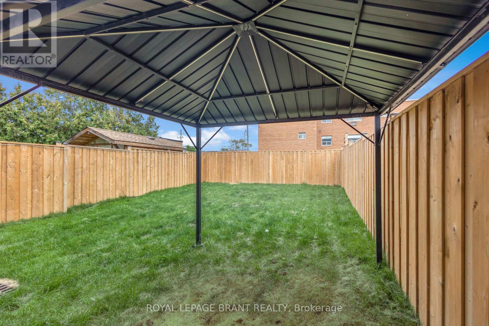 109 Winniett Street, Brantford, ON photo 40
