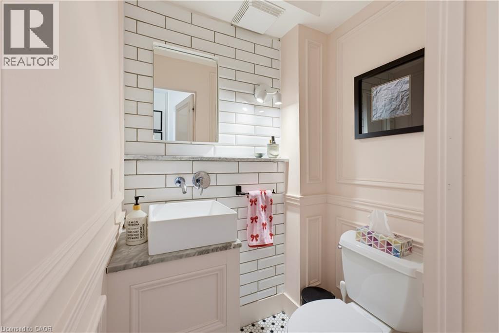 89 ALLEN Street W - Image 15