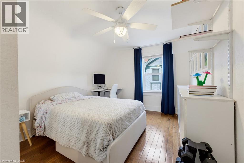 89 ALLEN Street W - Image 17