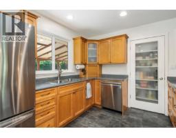 1861 Carlyle Cres, Campbell River, BC V9W1L2 Photo 15