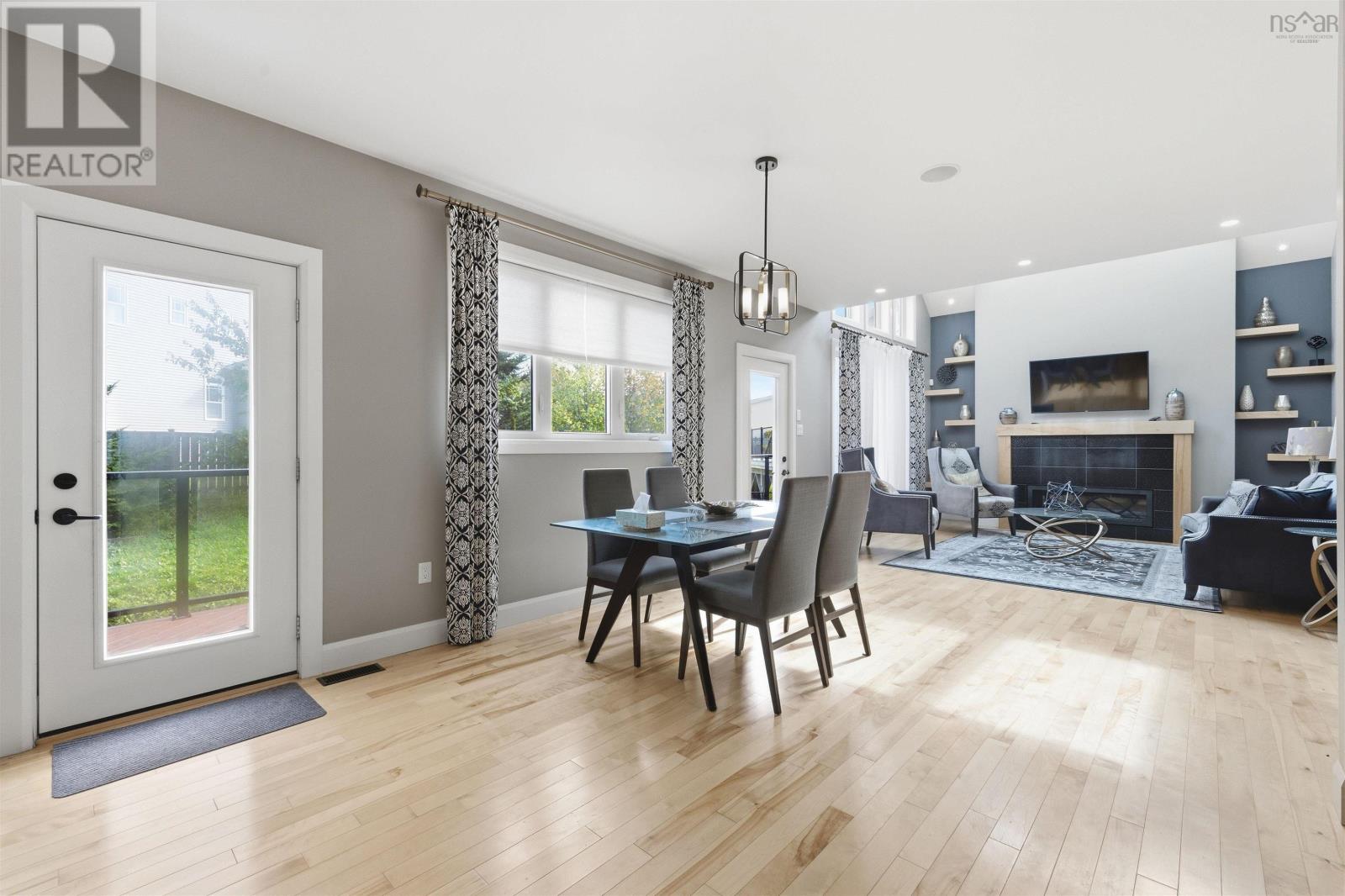 19 Weybridge Lane - Image 10